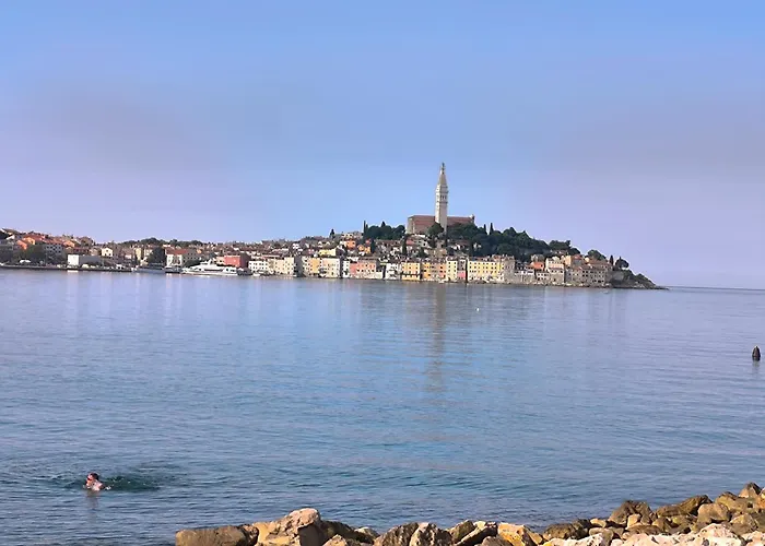 Apartman Near Beach Pelagic Sea View