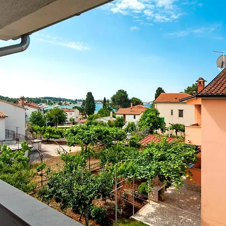 Apartman Near Beach Pelagic Sea View Rovinj Exterior photo