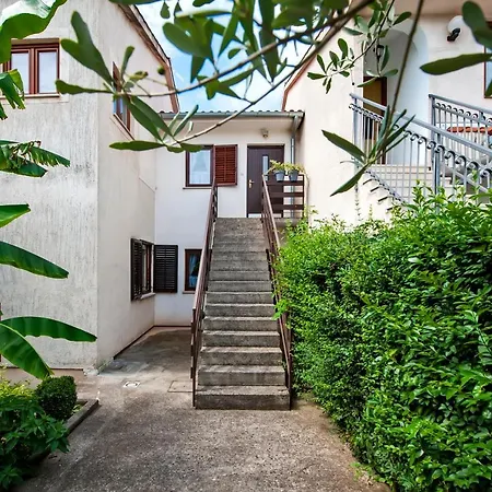 Apartman Near Beach Pelagic Sea View Rovinj Exterior photo