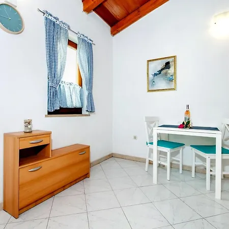 Apartman Near Beach Pelagic Sea View Rovinj Exterior photo