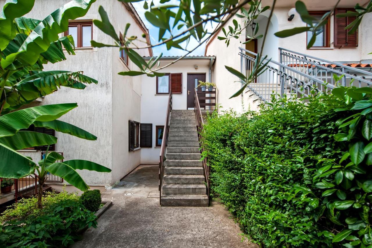 Near Pelagic Sea View Apartma